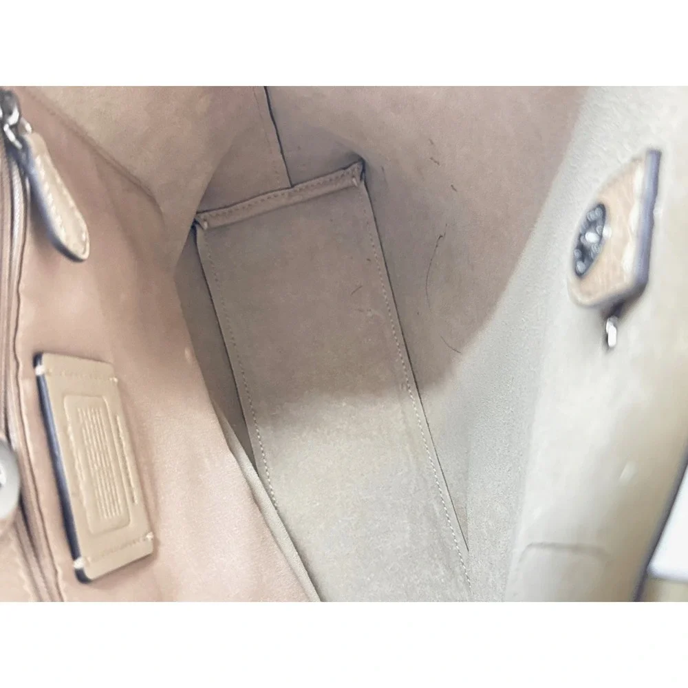 Coach Derby Tote Cream Pebbled Leather Shoulder Bag Silver‎ Hardware Medium